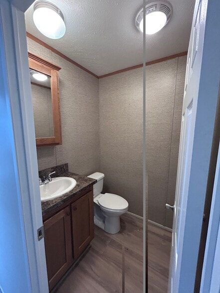 Building Photo - 6 Deer Run Pky