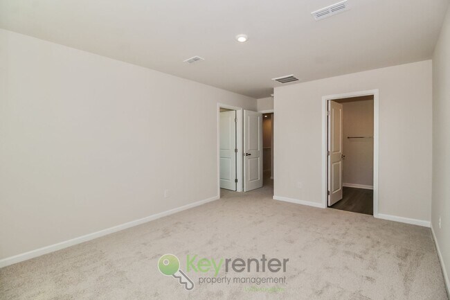 Building Photo - $200 Off 1st Month's Rent - 3 Bdrm/2.5 Bath, Brand New Townhome in Calabash
