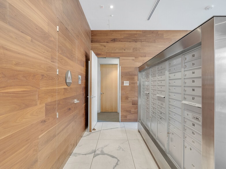 Building Photo - 555 Fulton St