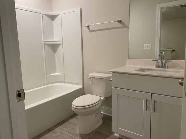 Building Photo - 365 Coleman Ct