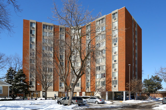 Franklin Apartments - Franklin Park, IL | Apartment Finder