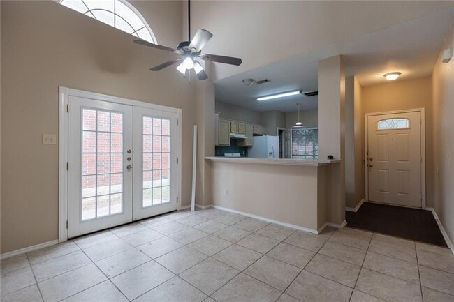 Building Photo - Charming Pflugerville Home