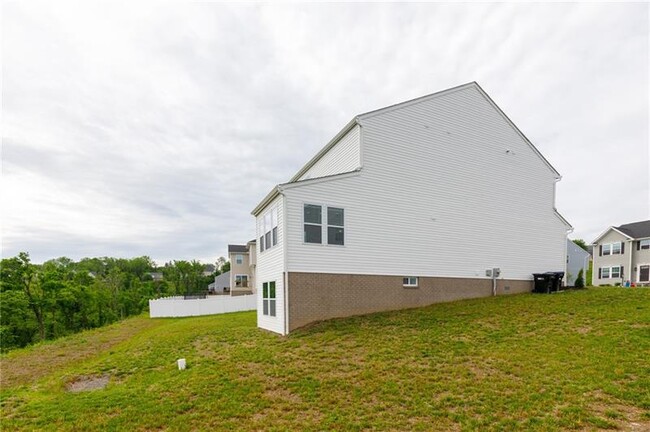 Building Photo - 109 Mesa Dr