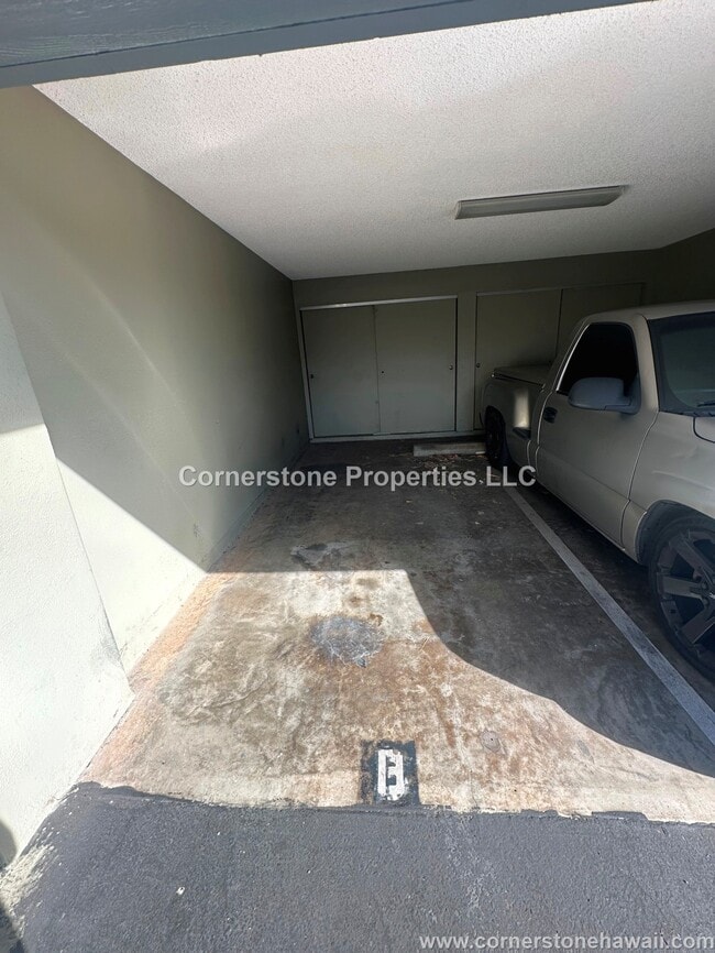 Building Photo - 91-271-271 Hanapouli Cir