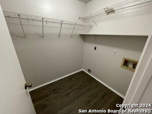 Building Photo - 9235 Ridge Post