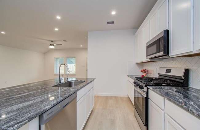 Building Photo - 1615 Battisti Dr