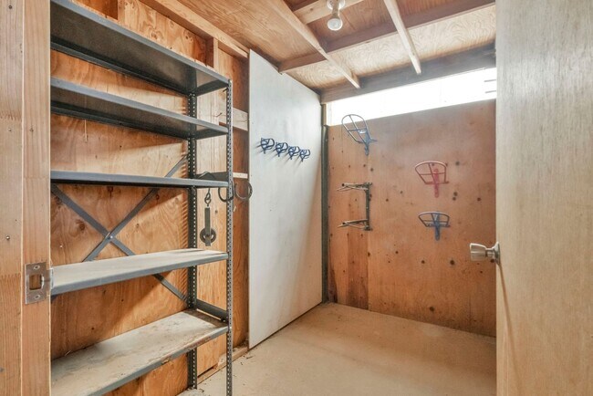 Building Photo - 25 El Caballo Trail