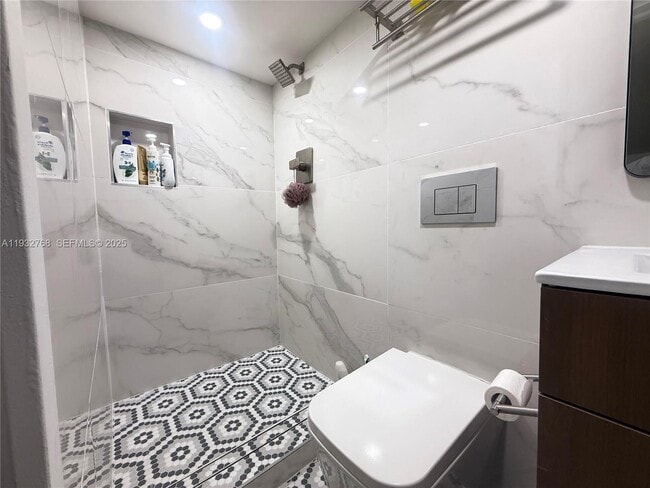 Building Photo - 3375 SW 29th Terrace