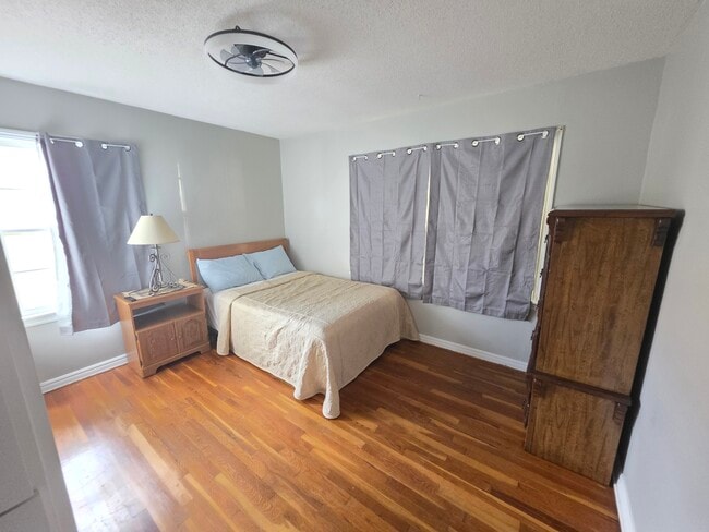 Building Photo - 2350 S Erie St