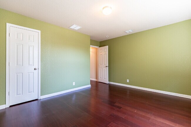 Building Photo - 8922 Weimer Forest