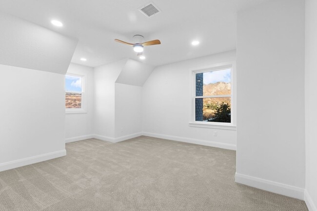 Building Photo - Elevated 5-Bedroom Home in Sandy, UT with ...