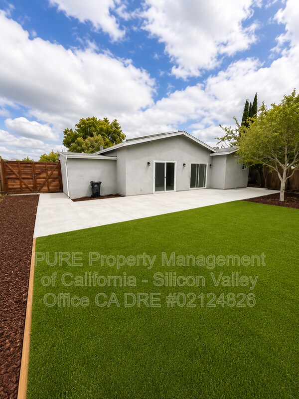 Building Photo - 40469 Shaw Ct