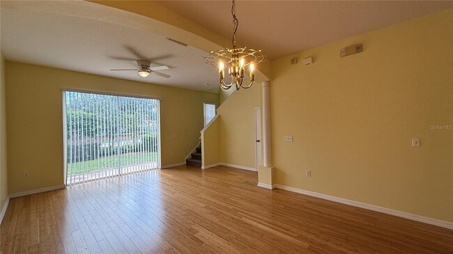 Building Photo - 112 Monroe Cir