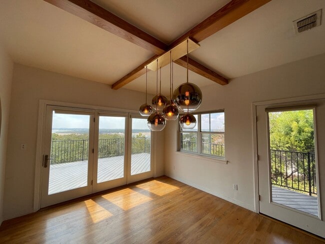 Building Photo - GORGEOUS VIEWS OF LAKE TRAVIS AT HUDSON BEND