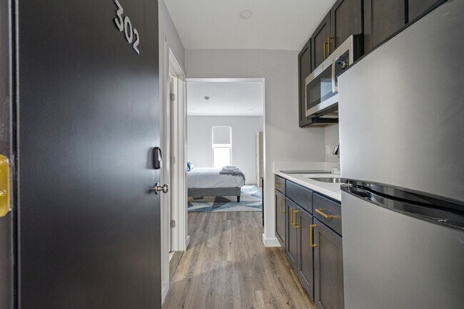 Building Photo - 89 Cottage St