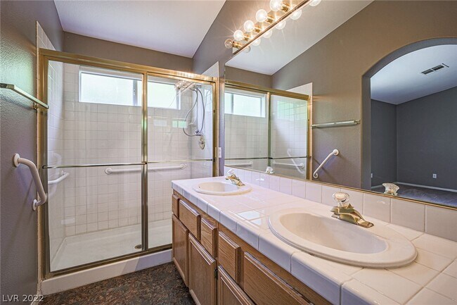 Building Photo - 1917 Crystal Glen Ct