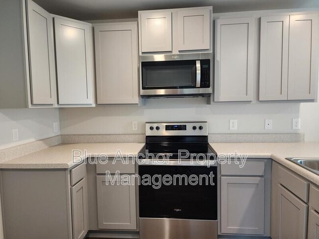 Building Photo - 1015 Course Ln