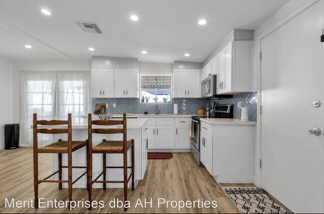 Building Photo - 4 br, 3 bath House - 4712 N 27TH AVE