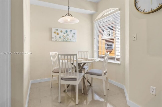 Building Photo - 18413 NE 27th Ct