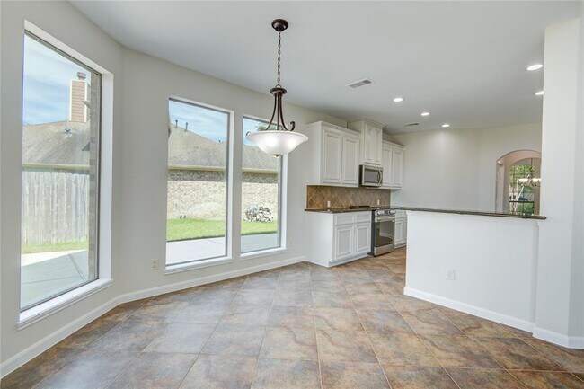Building Photo - 26122 Salt Creek Ln