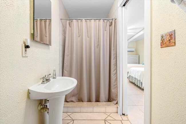 Building Photo - 3385 Coastal Hwy