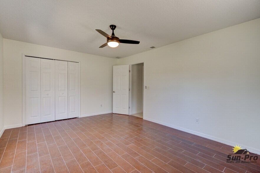 Building Photo - 5505 W Magnolia Ave