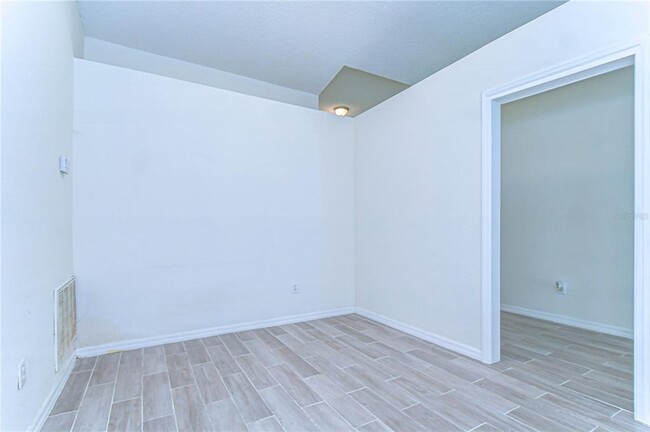 Building Photo - 18303 Elmhurst Ln