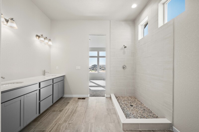 Building Photo - 12915 Stone Valley Dr