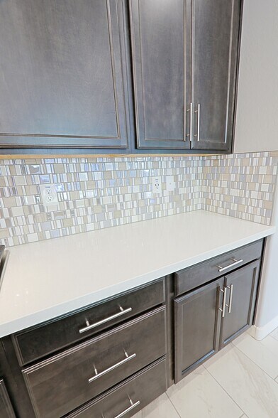 Building Photo - 7350 E Vista Bonita Dr