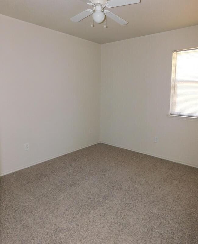 Building Photo - 301 A Crk