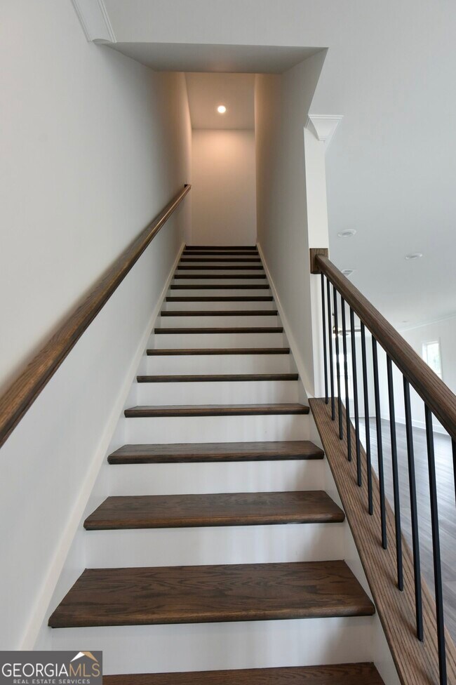 Building Photo - 1510 Westend Wy