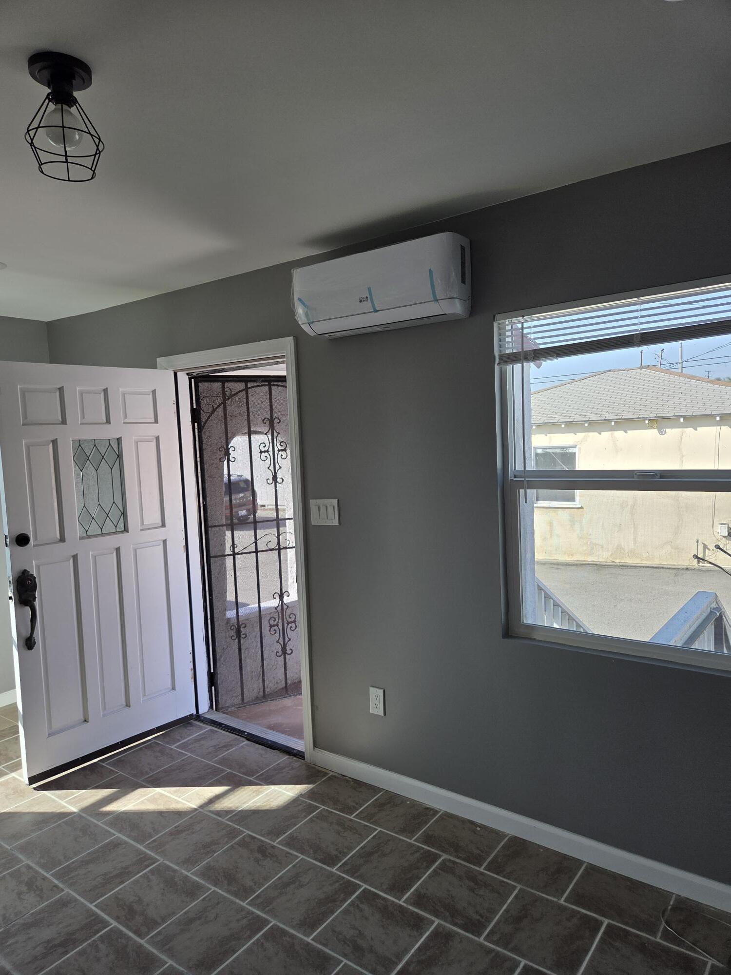 Building Photo - 4010 Rockwood St