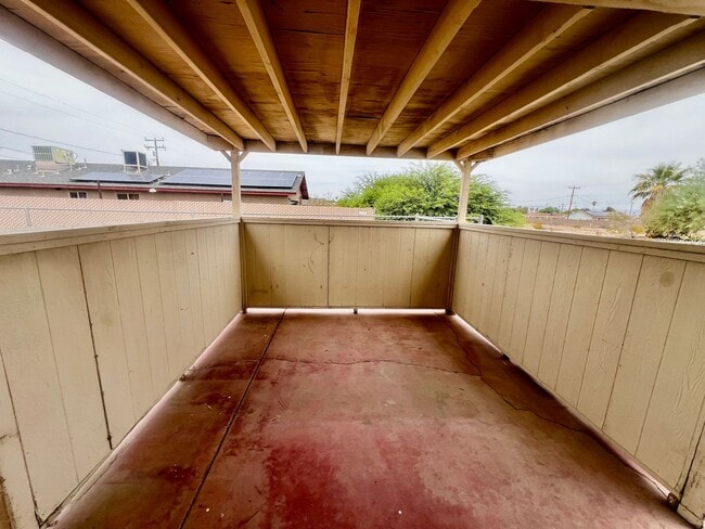 Building Photo - 6370-6370 Tamarisk Ave