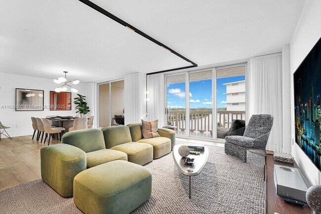 9111 E Bay Harbor Dr 9111 E Bay - 9111 E Bay Harbor Dr Bay Harbor Islands Fl Building Photo 