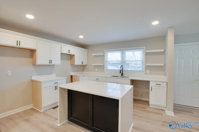 Building Photo - 3916 Troy Swasey Blvd SW