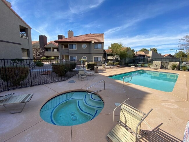 Building Photo - Charming 1 Bed/1Bath  2-Story Condo nestled in this Beautifully Gated Community in Spring Valley!