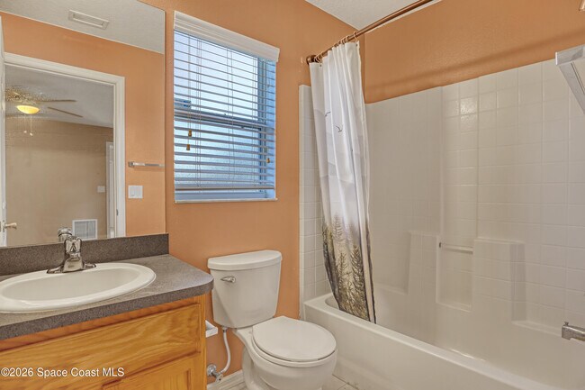 Building Photo - 1384 Palau St SE