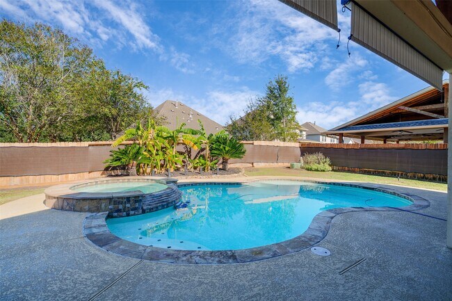 Building Photo - 24518 Hamilton Mill Ct