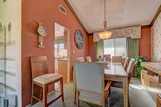 Building Photo - Discover this 4-bedroom, 2.5-bath historic beauty in the heart of Spring Valley, where Old Vegas ...