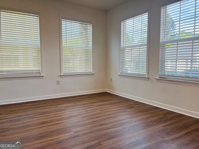 Building Photo - 306 Lenox Cir