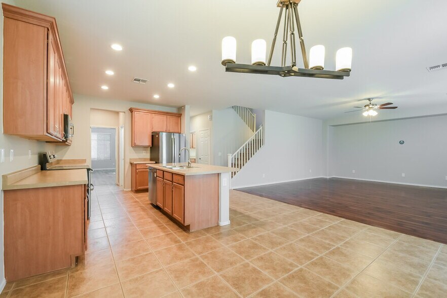 Building Photo - 3441 W Galvin St