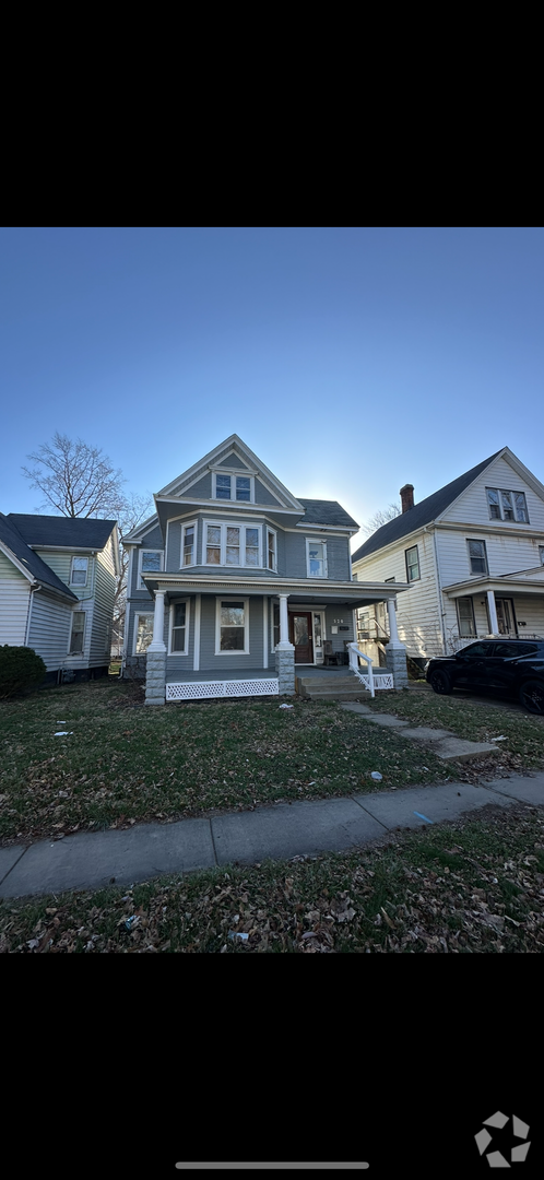 Building Photo - 520 S State St