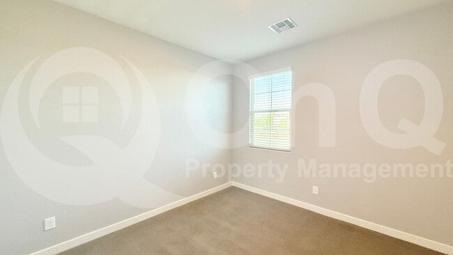 Building Photo - 708 N Bay Dr