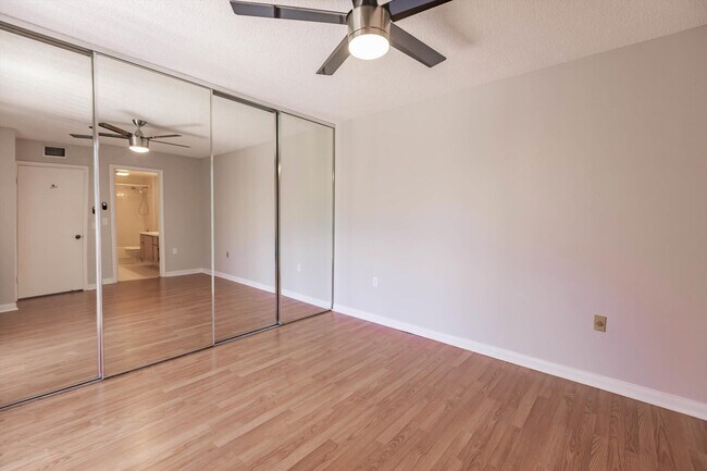 Building Photo - 7719 77th Way