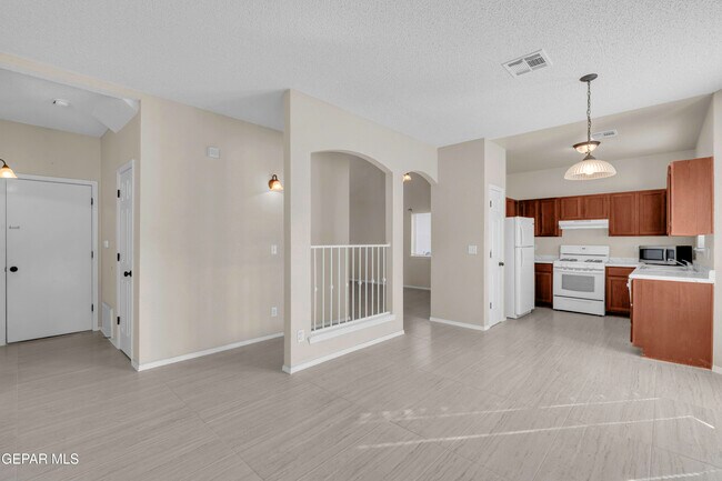 Building Photo - 11017 Bullseye St