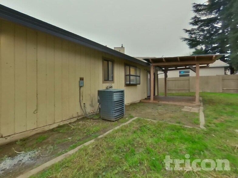 Building Photo - 3708 Trapper Ct