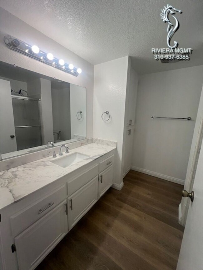 Building Photo - 2 BR 1 BA Condo in San Pedro