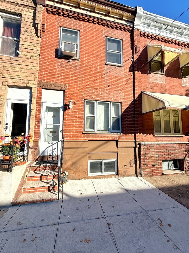 Building Photo - 2635 S Bouvier St