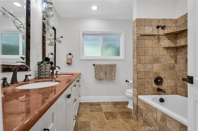 Building Photo - 2417 Sunnyside Ridge Rd