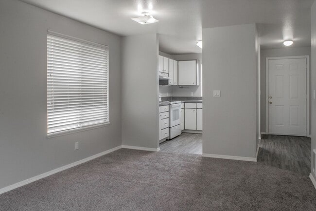 Building Photo - 7019-RLProperties